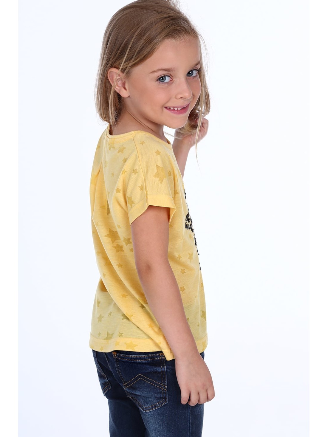 T-shirt with a yellow sequin star NDZ8415 - Online store - Boutique